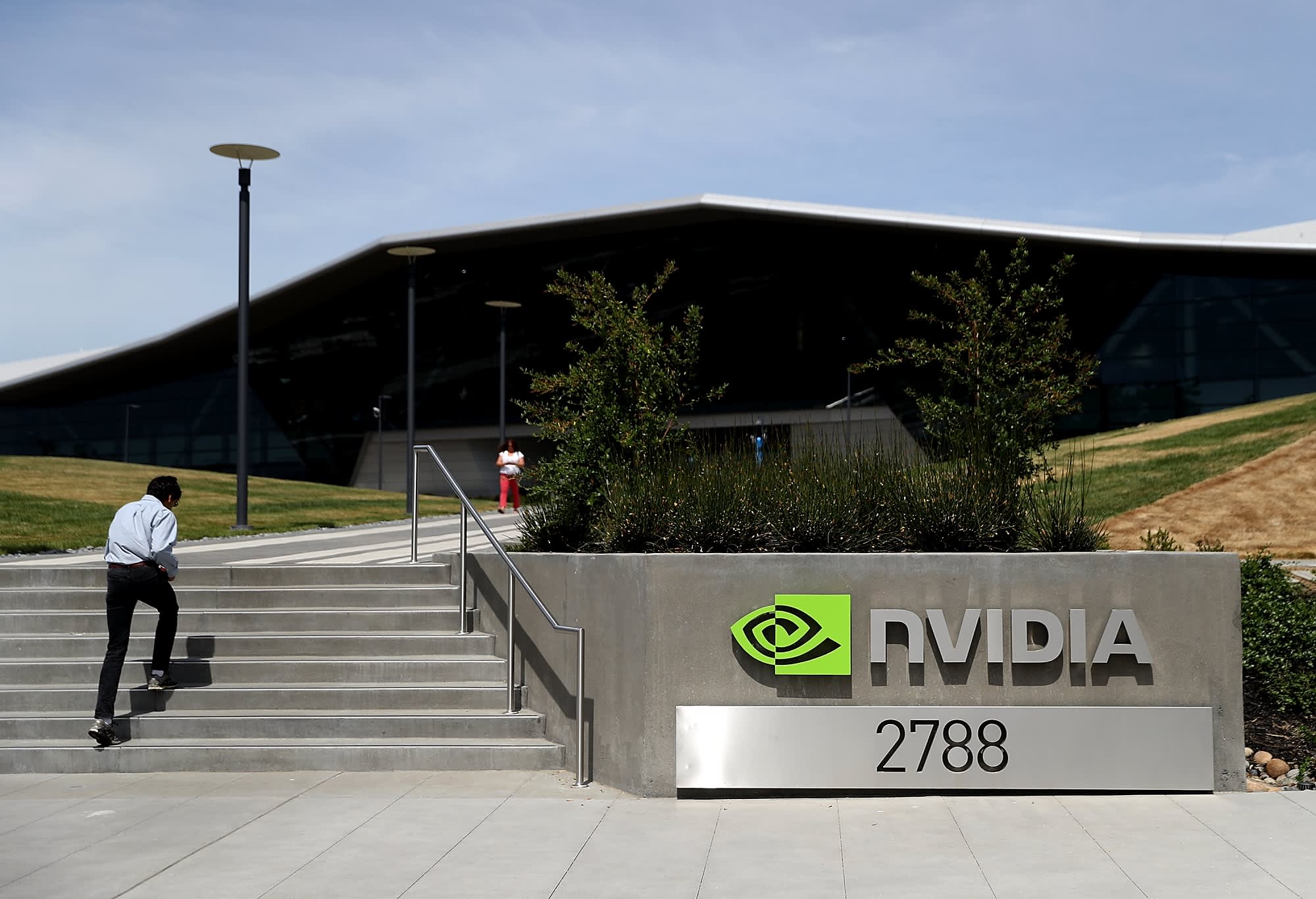 Nvidia shares rise as Wall Street bets on AI.  Why investors say its promise is worth the premium